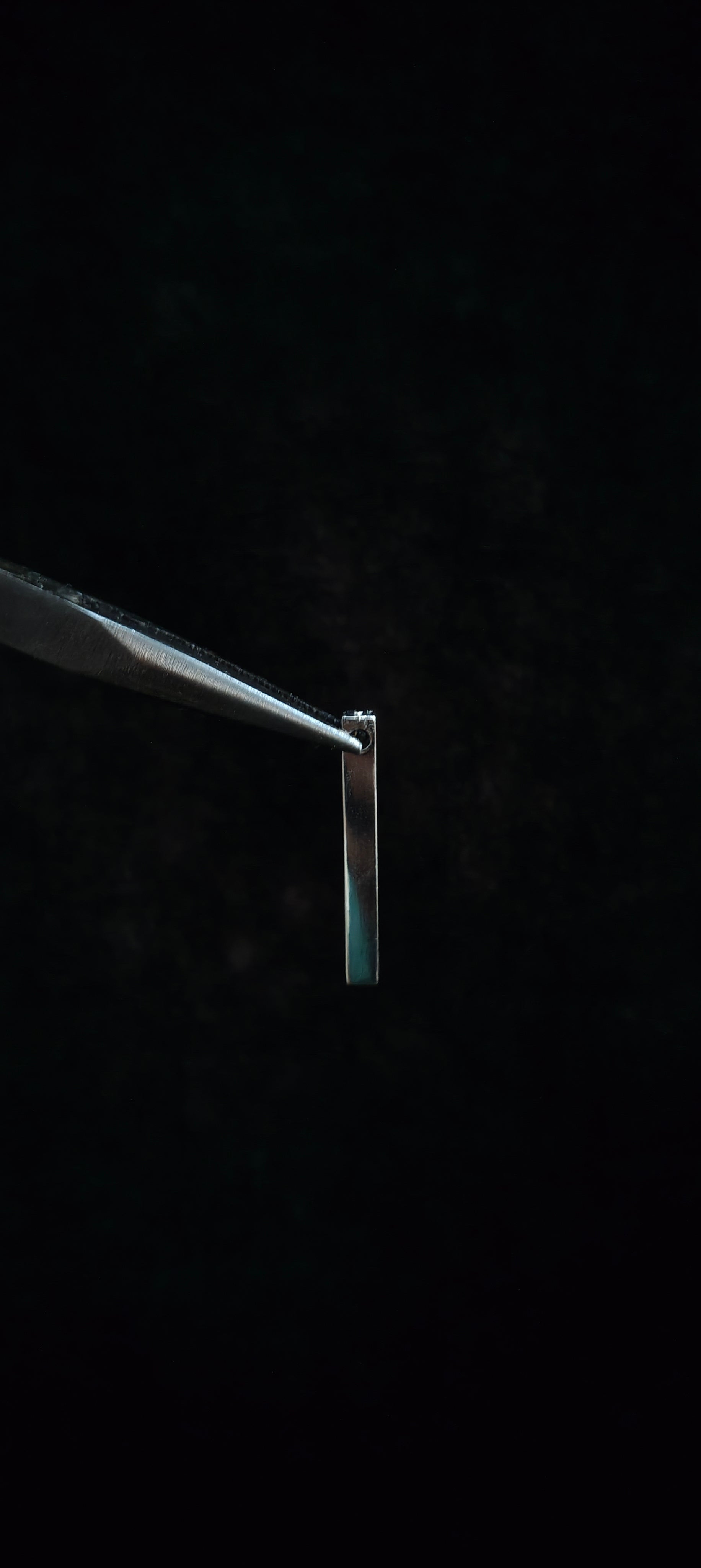 Bar Pendant With 22" Chain