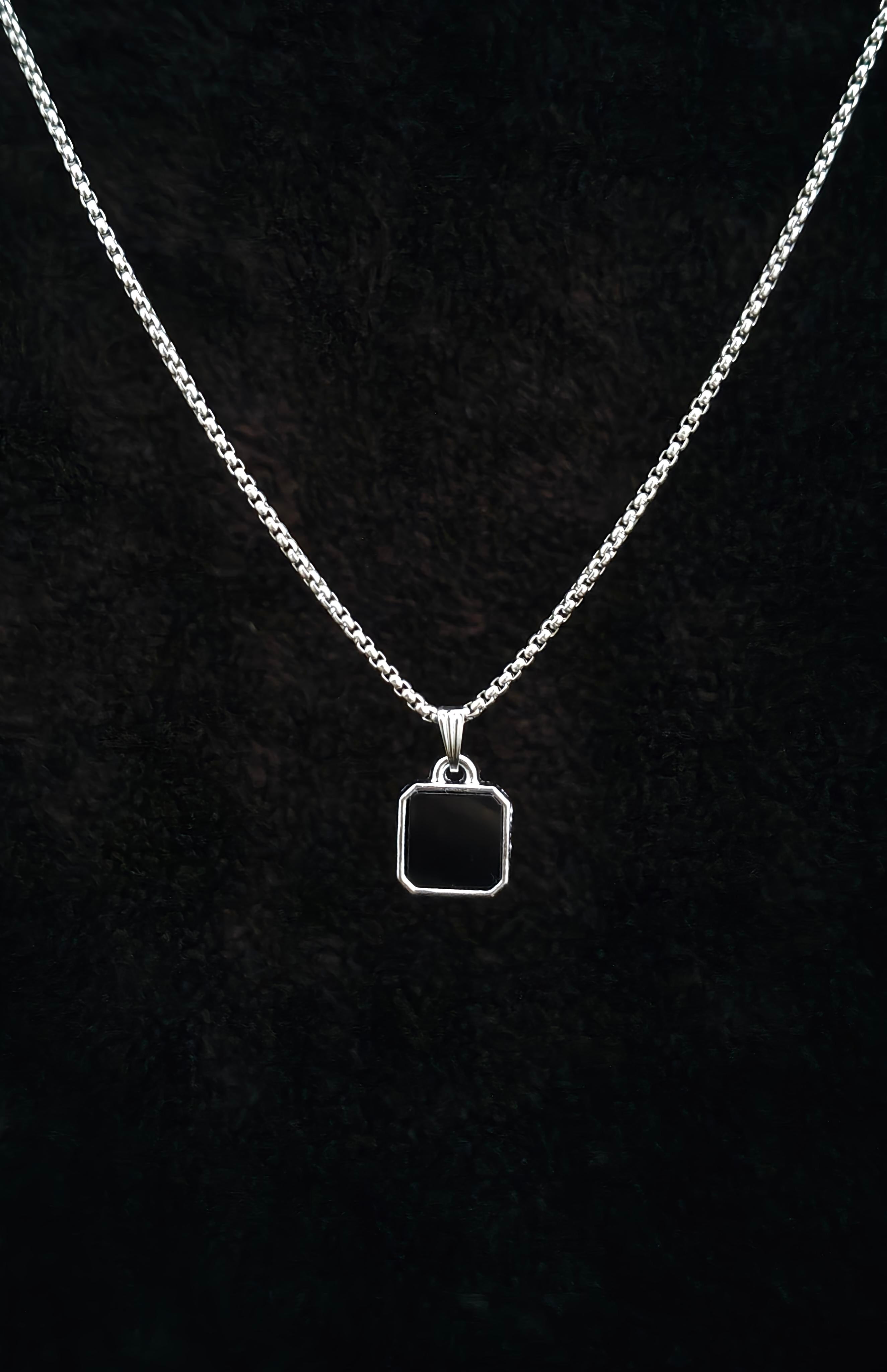 Locket Pendant With 22" Chain