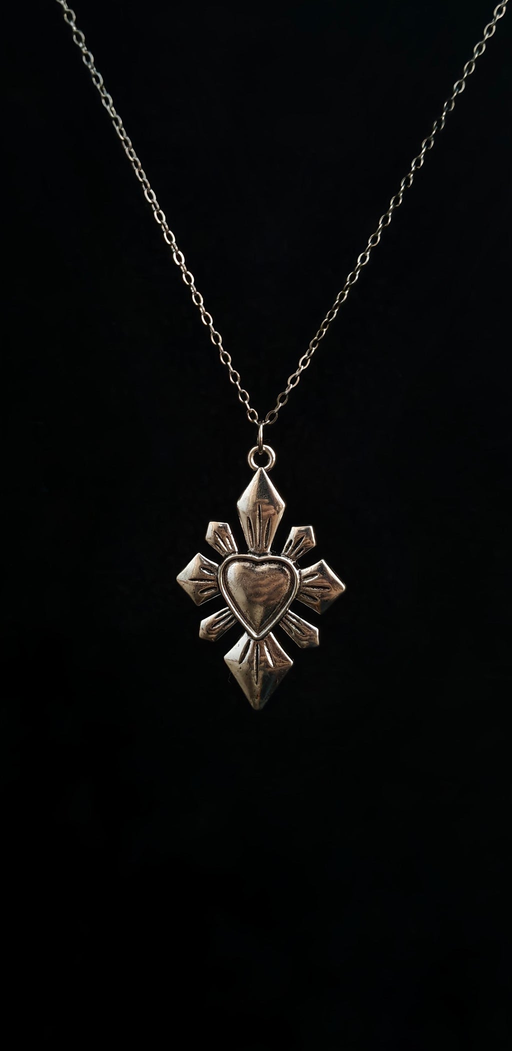 Thorns Heart Pendant With 18" Chain