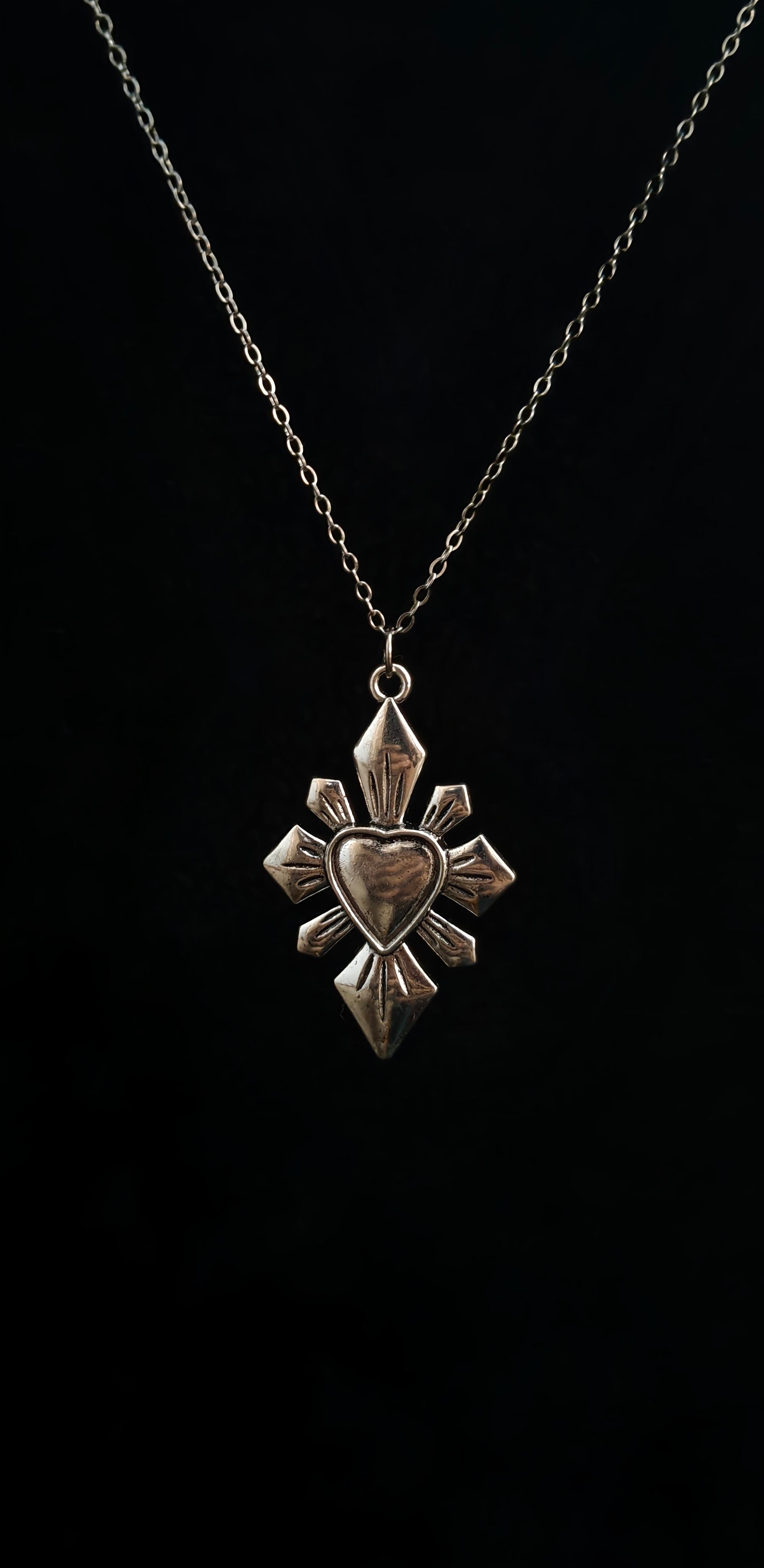 Thorns Heart Pendant With 18" Chain