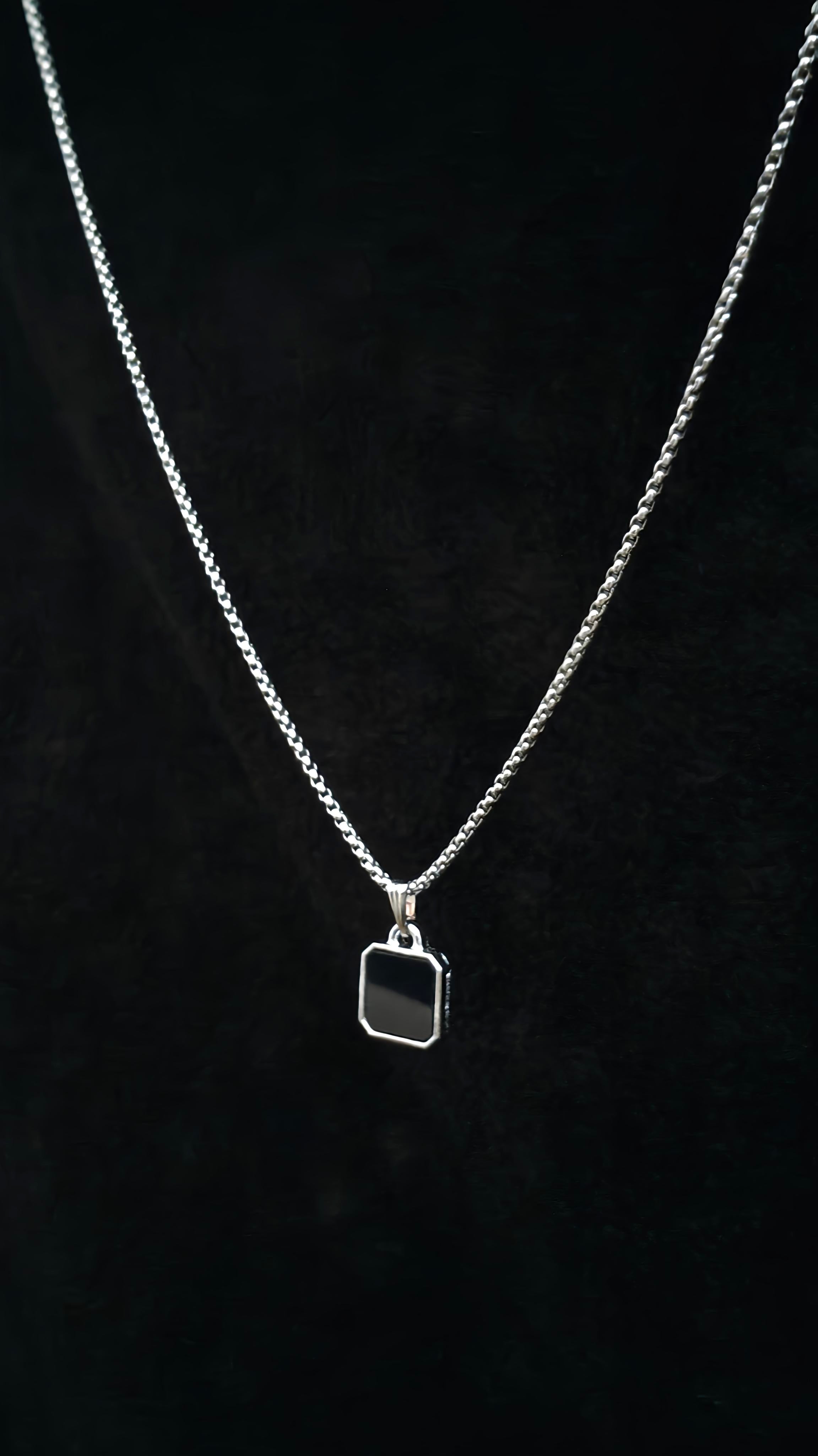 Locket Pendant With 22" Chain