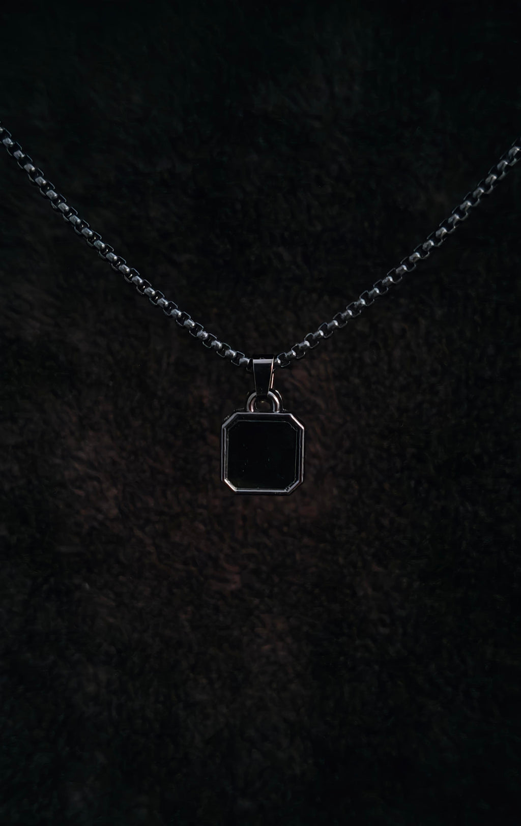 Locket Pendant (Black) With 22" Chain